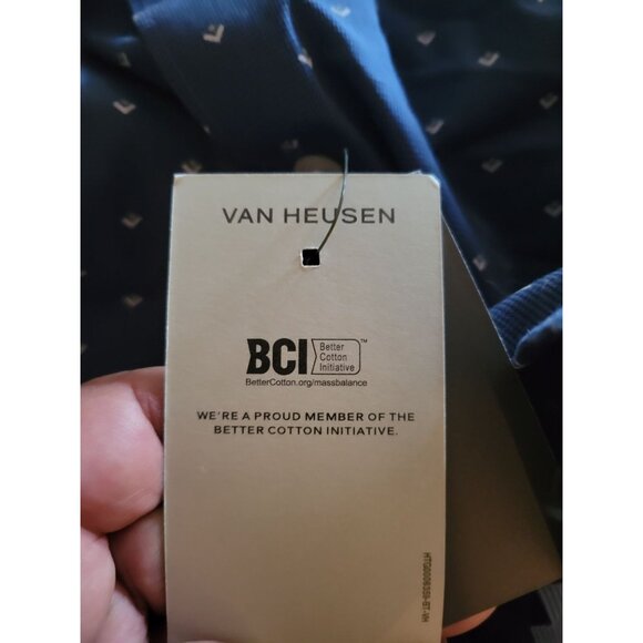 Van Heusen Mens Big & Tall Stretch Wrinkle-Free Short Sleeve Button-Up Shirt Nav - Picture 5 of 11